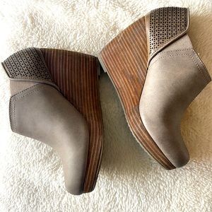 Dr. Scholls Women's Harlow Wedge Bootie